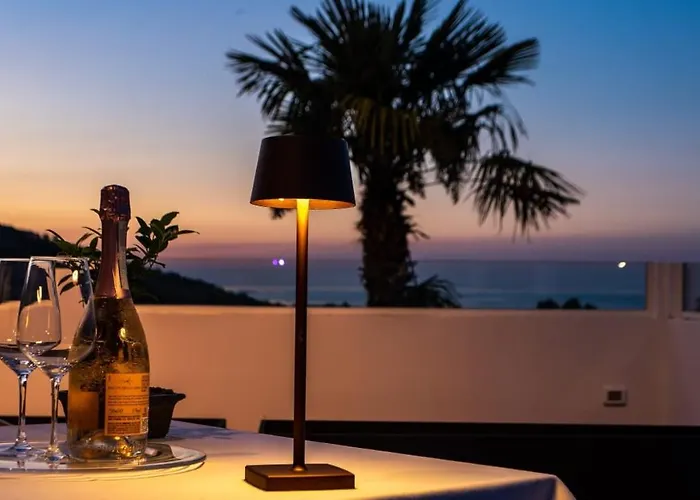 Couette-café Terrazza Sul Mare 4*